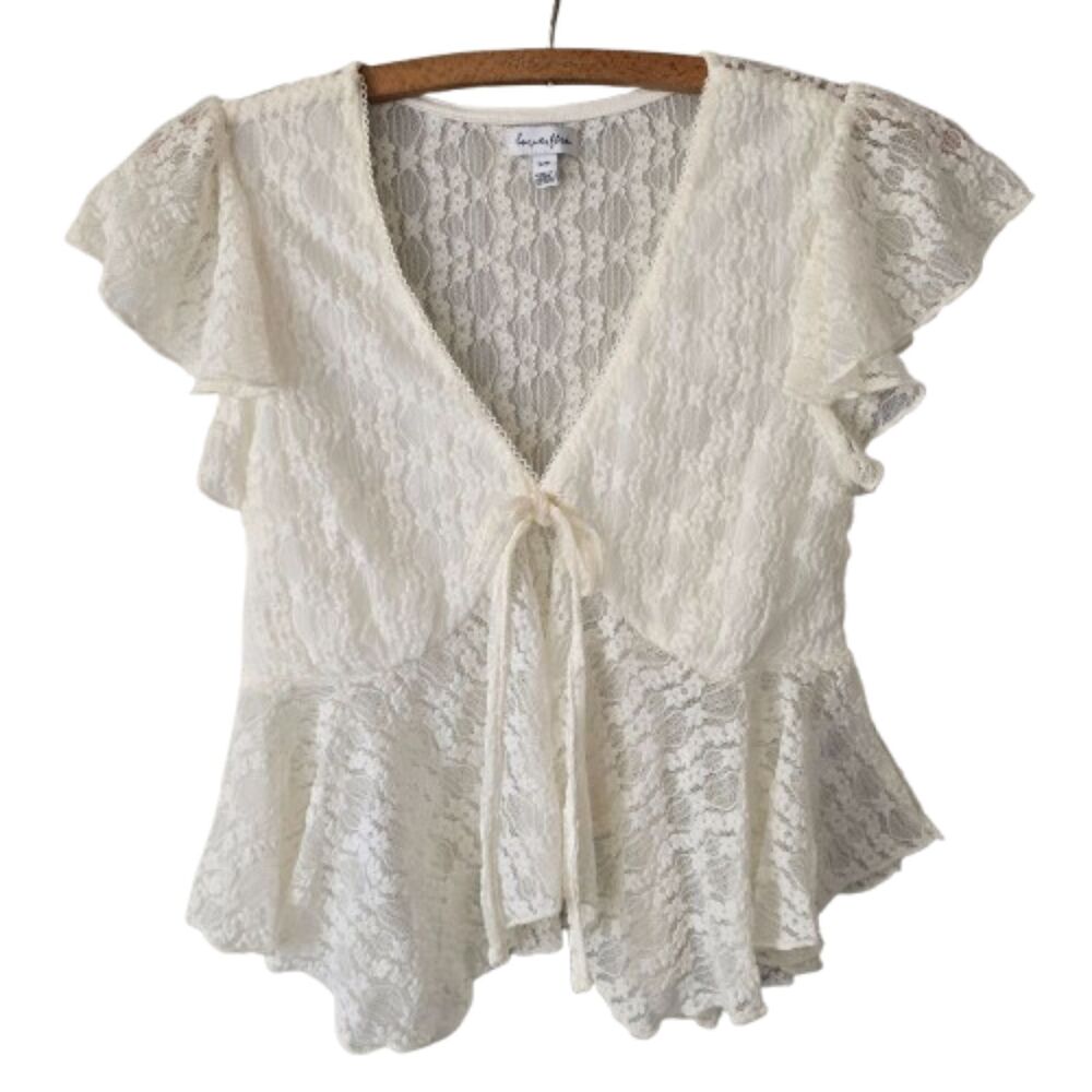 Love, Fire Cream Lace Crop Top